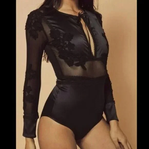 NWT For Love And Lemons Black Satin And Lace Bodysuit Sz Xs - Picture 2 of 13